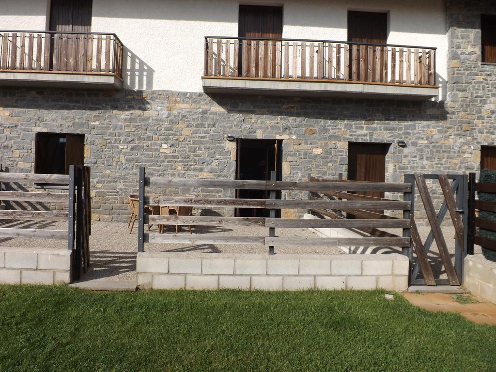 Roca Nevada Suites ビリャヌア エクステリア 写真